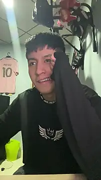 Stiven 017 online show from 4, 3, 2026