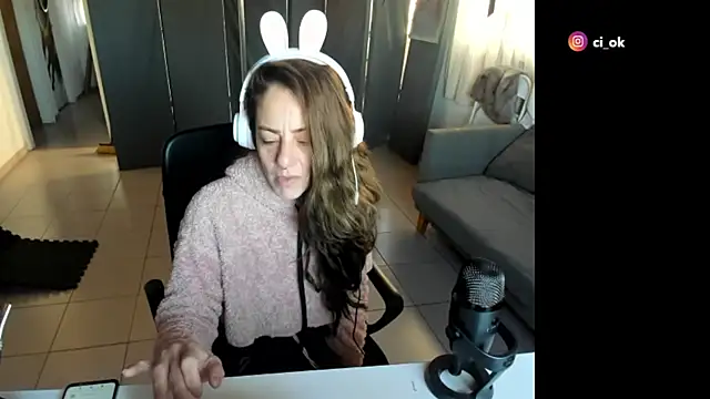 jessiburningheels online show from 12, 3, 2025