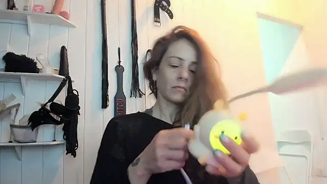 jessiburningheels online show from 21, 9, 2025