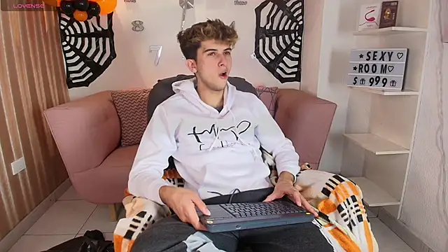 MrWilliseo online show from 12, 10, 2025