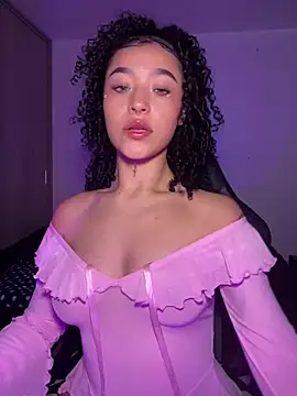 Crystal Dluna online show from 28, 11, 2025