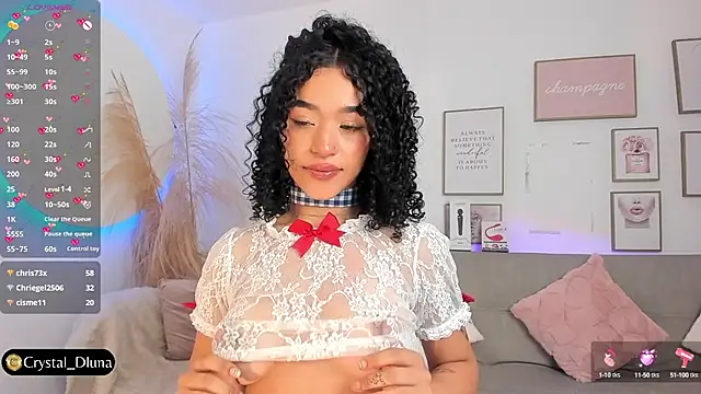 Crystal Dluna online show from 11, 3, 2025