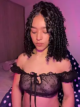 Crystal Dluna online show from 16, 9, 2025