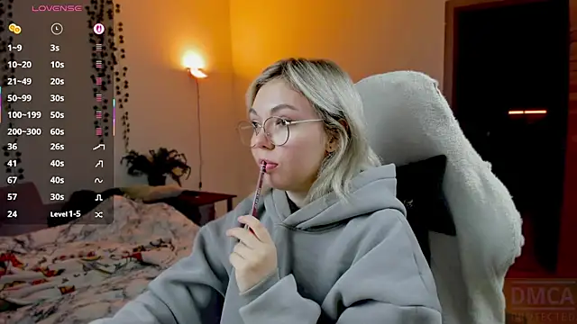 Snapshot of whoa-hoa-hoa-hoa-hoa chatting on 18, 10, 2025 whoa-hoa-hoa-hoa-hoa online show from 18, 10, 2025