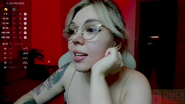 Snapshot of whoa-hoa-hoa-hoa-hoa chatting on 6, 11, 2025 whoa-hoa-hoa-hoa-hoa online show from 6, 11, 2025