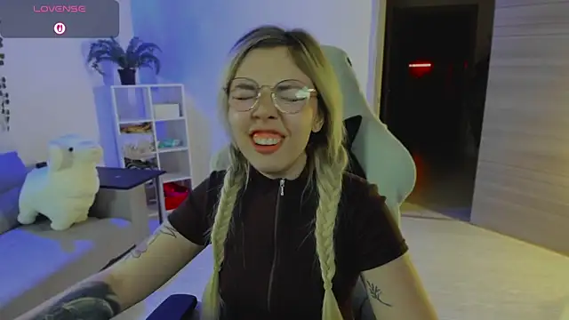 whoa-hoa-hoa-hoa-hoa online show from 17, 12, 2025