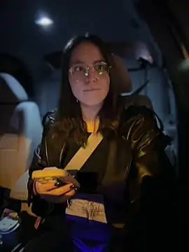 meow girl online show from 20, 11, 2025