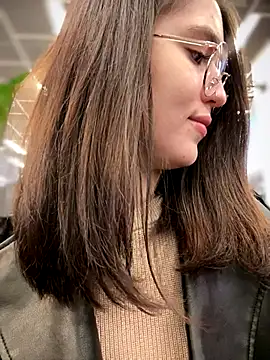 meow girl online show from 25, 10, 2025