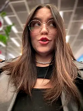 meow girl online show from 17, 12, 2025