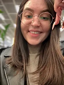 meow girl online show from 23, 10, 2025