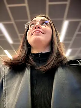 meow girl online show from 4, 10, 2025