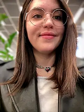 meow girl online show from 12, 10, 2025