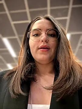 meow girl online show from 10, 10, 2025