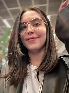 meow girl online show from 8, 10, 2025