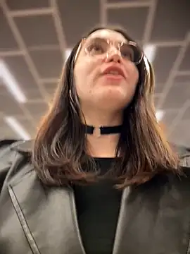 meow girl online show from 4, 12, 2025