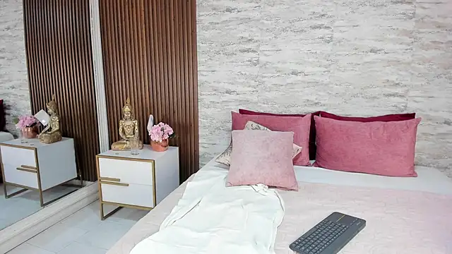 MadisonHunter2024 online show from 20, 2, 2025