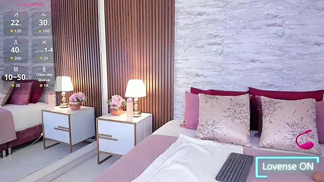 MadisonHunter2024 online show from 8, 9, 2025