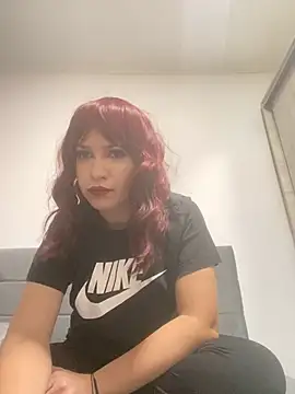 NicolleNova online show from 23, 12, 2024