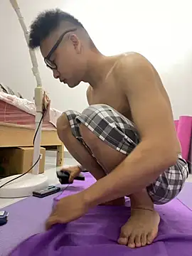 lixiaoshuai8 online show from 13, 3, 2025