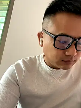 lixiaoshuai8 online show from 2, 12, 2025