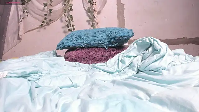 imtiffany w online show from 19, 5, 2026