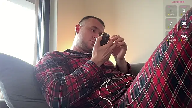 cute mark online show from 23, 1, 2025