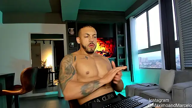 Maximo Marcelo online show from 14, 2, 2025