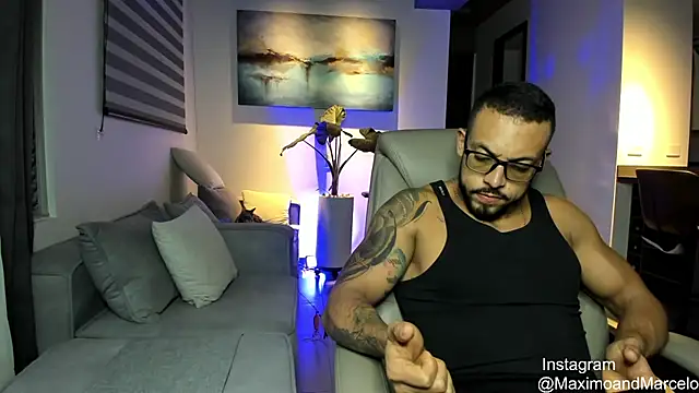 Maximo Marcelo online show from 18, 3, 2025