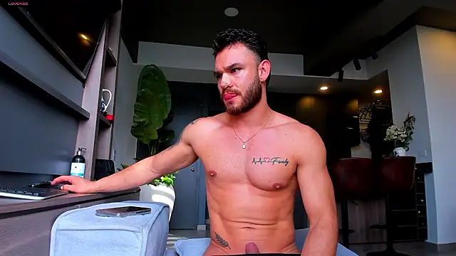 Snapshot of Maximo_Marcelo chatting on 1, 3, 2026 Maximo Marcelo online show from 1, 3, 2026