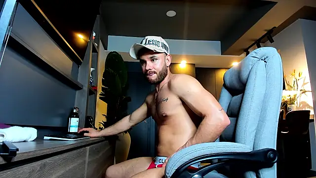 Maximo Marcelo online show from 28, 3, 2026