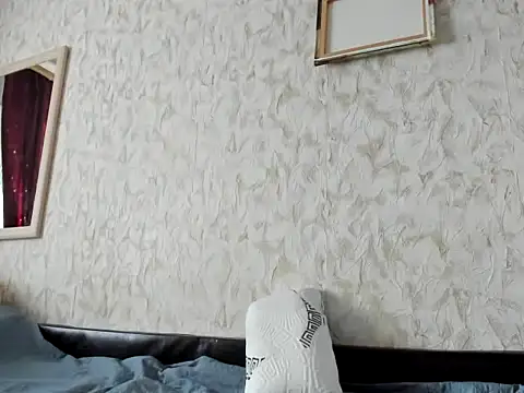 Snapshot of ElektraShine29 chatting on 1, 4, 2026 ElektraShine29 online show from 1, 4, 2026