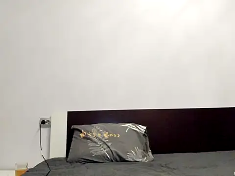 Snapshot of ElektraShine29 chatting on 14, 4, 2026 ElektraShine29 online show from 14, 4, 2026