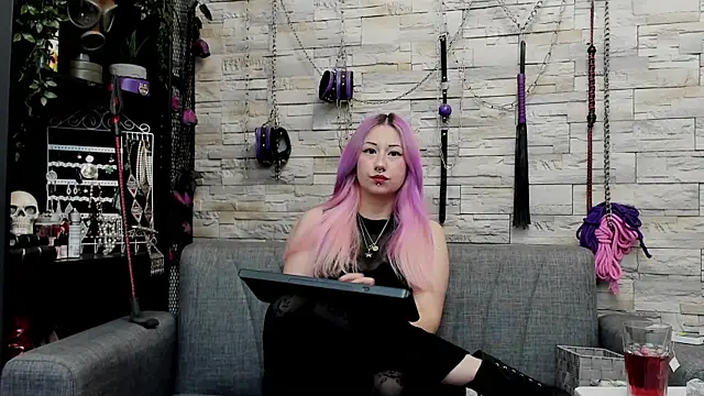 CruelMistress online show from 3, 6, 2026