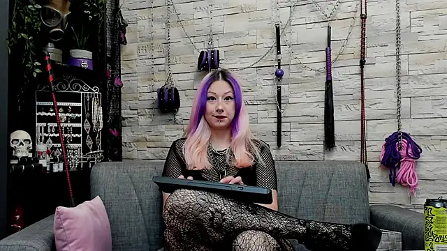 CruelMistress online show from 22, 11, 2025