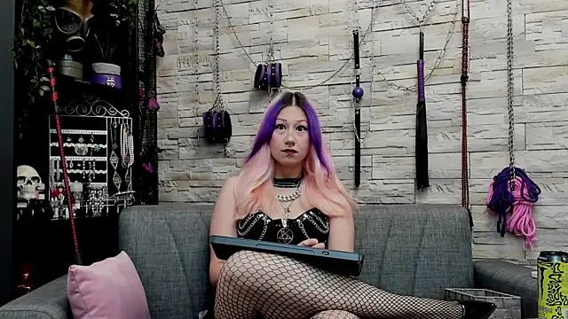 CruelMistress online show from 24, 11, 2025