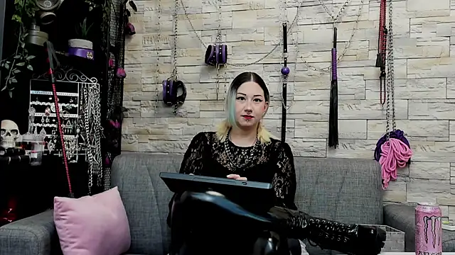 CruelMistress online show from 9, 4, 2026