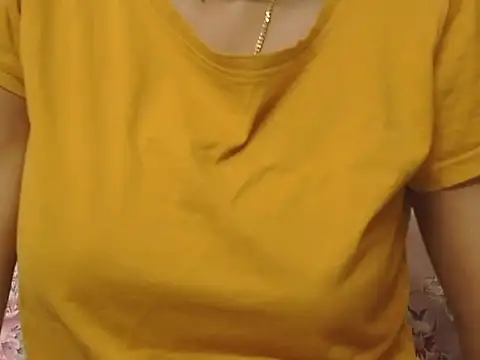 Snapshot of _FluffyHxney_ chatting on 31, 10, 2025 FluffyHxney online show from 31, 10, 2025