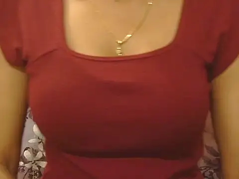 Snapshot of _FluffyHxney_ chatting on 10, 9, 2025 FluffyHxney online show from 10, 9, 2025