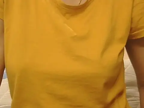 Snapshot of _FluffyHxney_ chatting on 19, 11, 2025 FluffyHxney online show from 19, 11, 2025