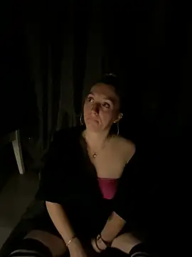 Snapshot of Stoner_BarbieXX chatting on 7, 6, 2026 Stoner BarbieXX online show from 7, 6, 2026