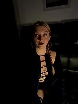 Stoner BarbieXX online show from 30, 10, 2025