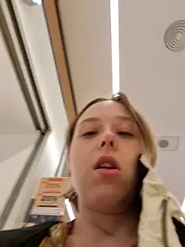 Public Katrisha online show from 8, 5, 2026