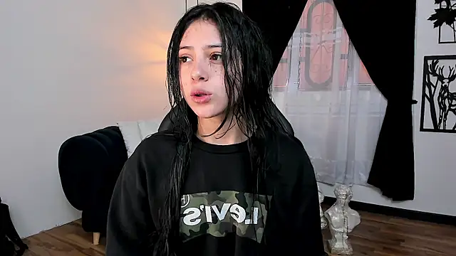 myeimmy 33 online show from 20, 9, 2025