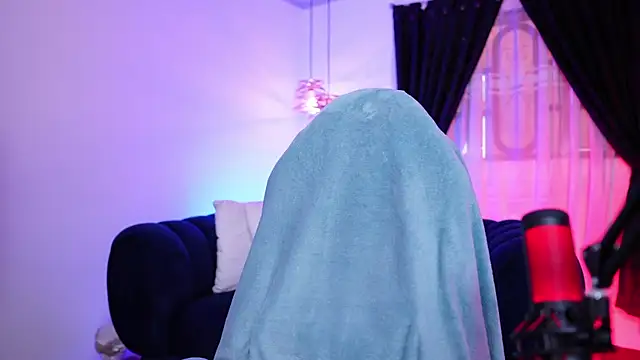 myeimmy 33 online show from 18, 4, 2026