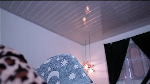 myeimmy 33 online show from 25, 4, 2026