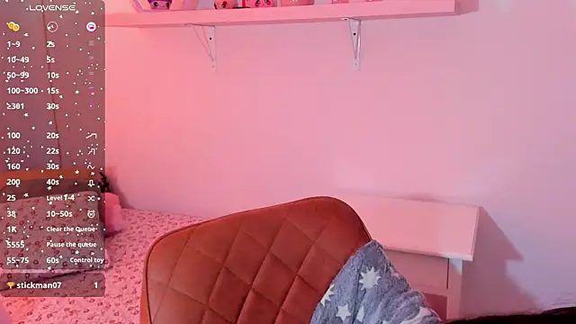 myeimmy 33 online show from 10, 3, 2025