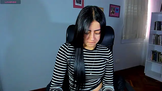 myeimmy 33 online show from 17, 2, 2025