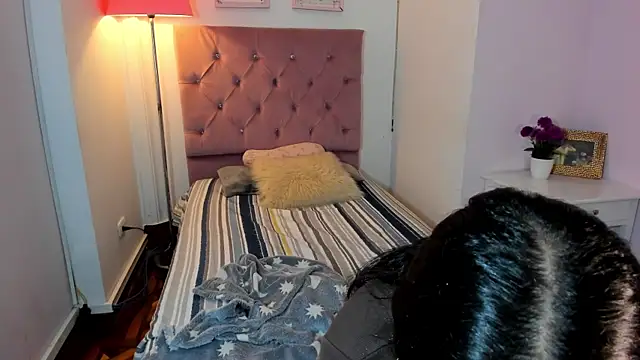 myeimmy 33 online show from 6, 3, 2025