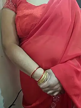 milf-kaira online show from 7, 1, 2026