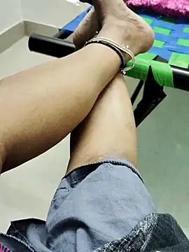 Snapshot of Tamilrojanew chatting on 28, 10, 2025 Tamilrojanew online show from 28, 10, 2025